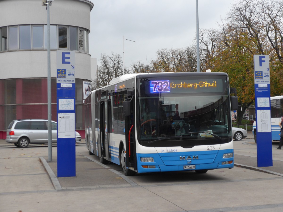 (155'925) - WilMobil, Wil - Nr. 293/SG 354'228 - MAN (ex RTB Altsttten Nr. 3; ex SBC Chur Nr. 97) am 22. Oktober 2014 beim Bahnhof Wil