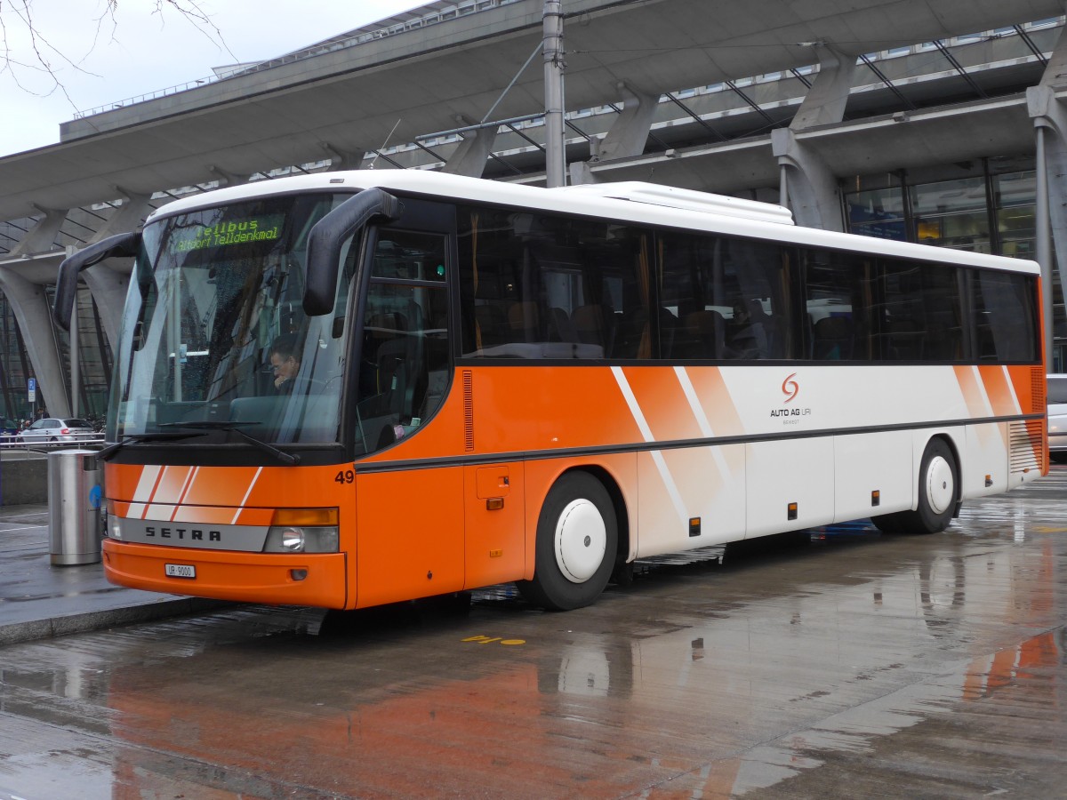 (155'965) - AAGU Altdorf - Nr. 49/UR 9000 - Setra am 25. Oktober 2014 beim Bahnhof Luzern