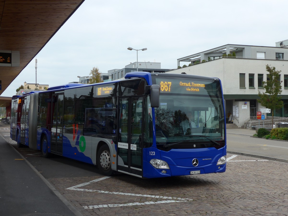 (156'220) - VZO Grningen - Nr. 123/ZH 361'123 - Mercedes am 28. Oktober 2014 beim Bahnhof Wetzikon