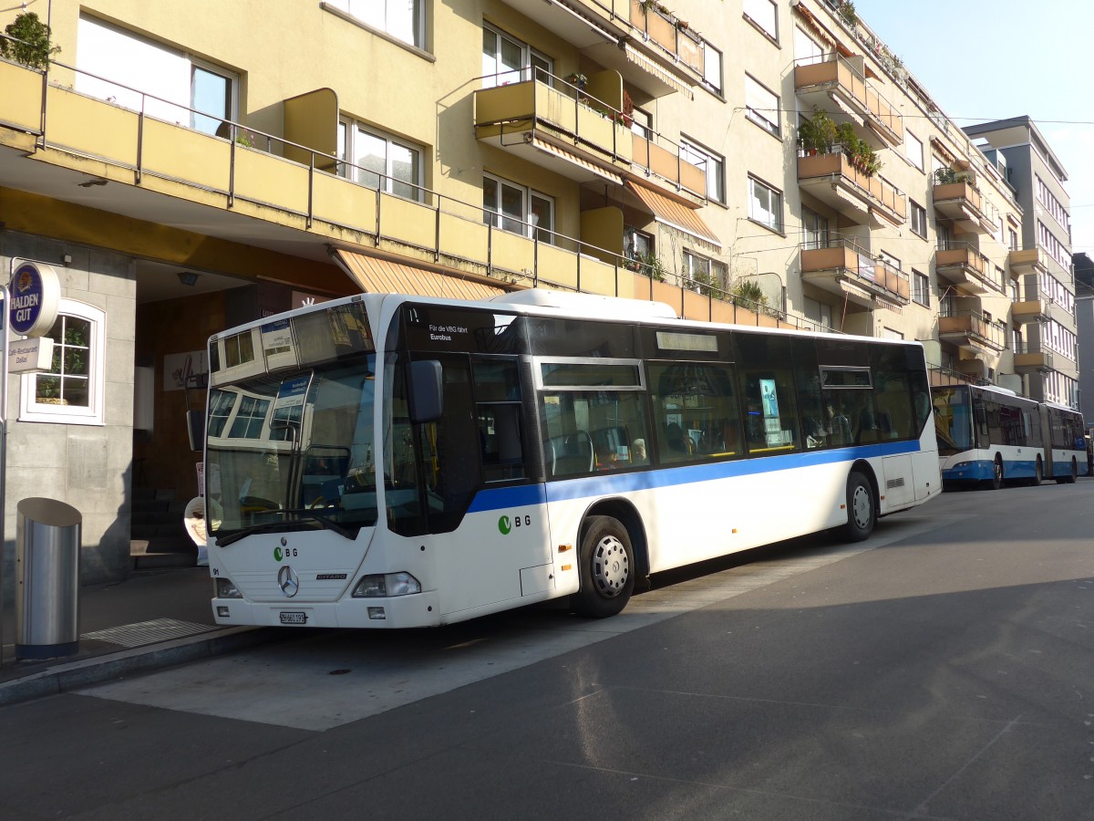 (156'269) - Welti-Furrer, Zrich - Nr. 91/ZH 661'191 - Mercedes (ex Nr. 93) am 28. Oktober 2014 beim Bahnhof Zrich-Oerlikon