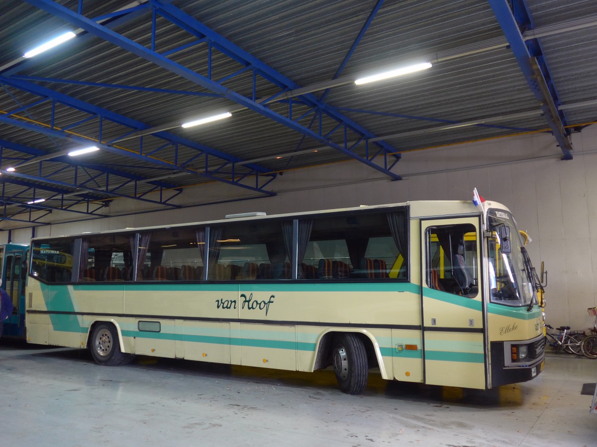 (156'681) - Van Hoof, Elleke (NBM) - Nr. 180/BD-08-VT - Bova am 18. November 2014 in Hoogezand, Museum