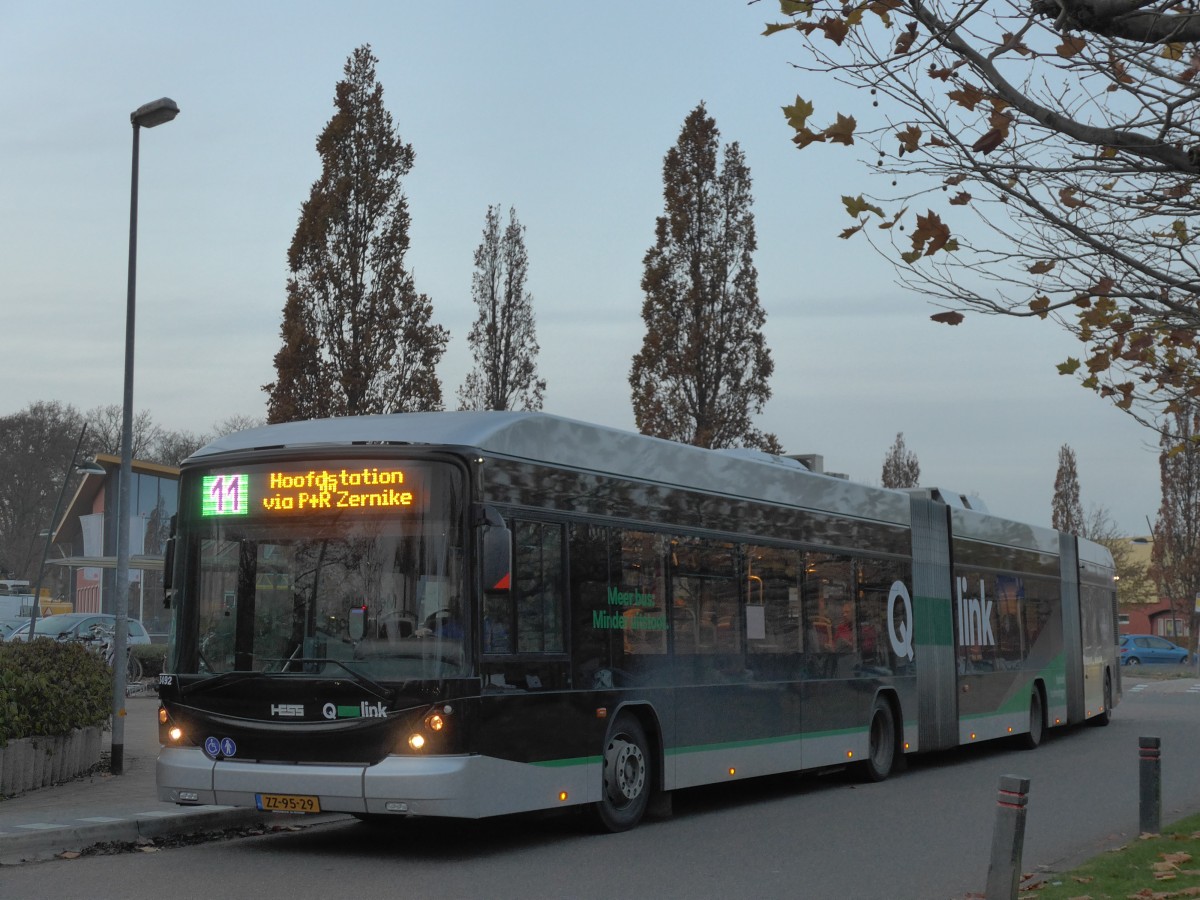 (156'748) - Qbuzz, Groningen - Nr. 3492/ZZ-95-29 - Hess am 18. November 2014 beim Bahnhof Zuidhorn