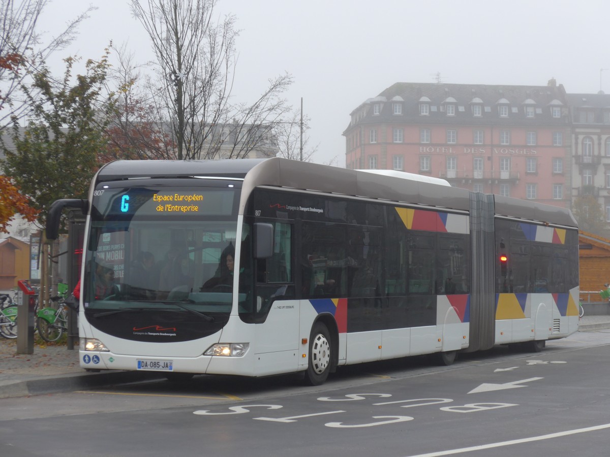 (157'455) - CTS Strasbourg - Nr. 807/DA 085 JA - Mercedes am 23. November 2014 beim Hauptbahnhof Strasbourg