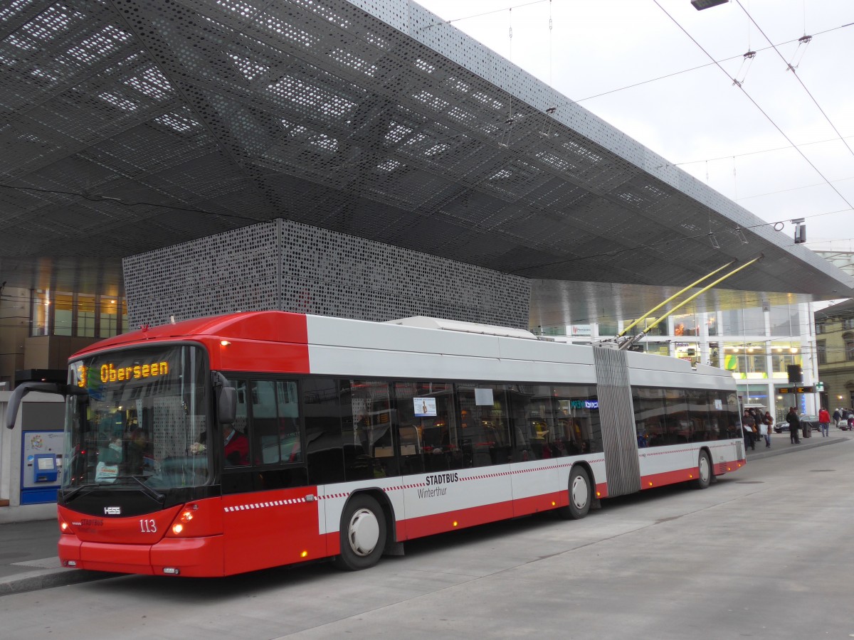 (157'656) - SW Winterthur - Nr. 113 - Hess/Hess Gelenktrolleybus am 6. Dezember 2014 beim Hauptbahnhof Winterthur