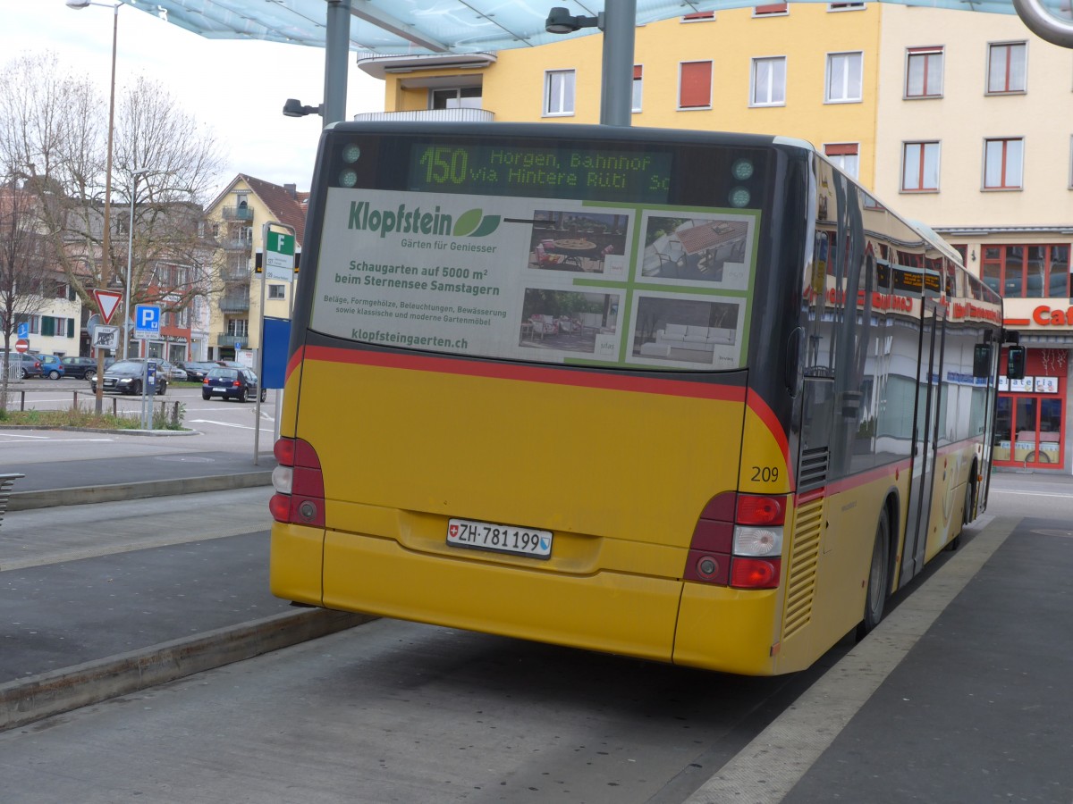 (157'785) - PostAuto Zrich - Nr. 209/ZH 781'199 - MAN am 14. Dezember 2014 beim Bahnhof Wdenswil