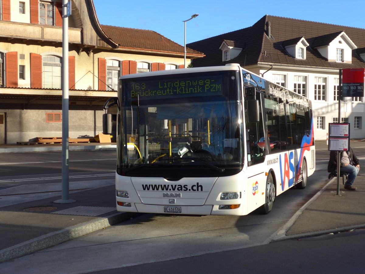 (157'856) - Lengacher, Mnsingen - Nr. 8/BE 416'538 - MAN am 20. Dezember 2014 beim Bahnhof Mnsingen