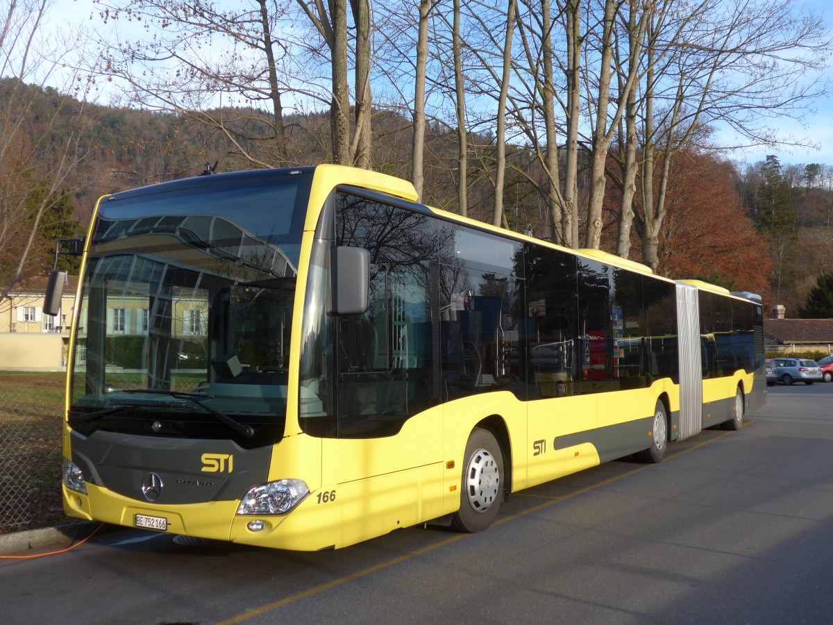 (157'885) - STI Thun - Nr. 166/BE 752'166 - Mercedes am 22. Dezember 2014 bei der Schifflndte Thun