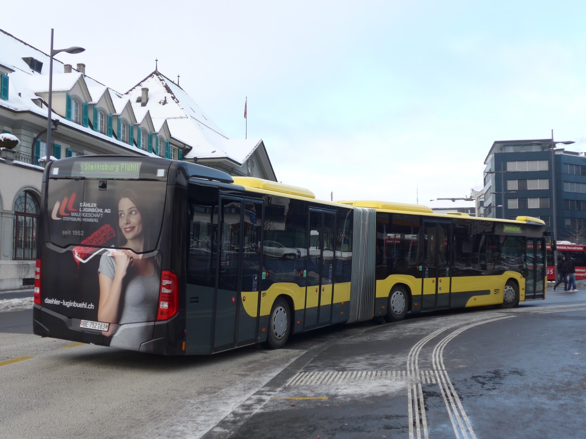 (158'048) - STI Thun - Nr. 163/BE 752'163 - Mercedes am 1. Januar 2015 beim Bahnhof Thun