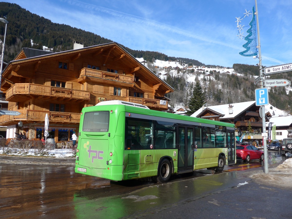 (158'120) - TPC Aigle - VS 324'574 - Irisbus am 2. Januar 2015 beim Bahnhof Champry