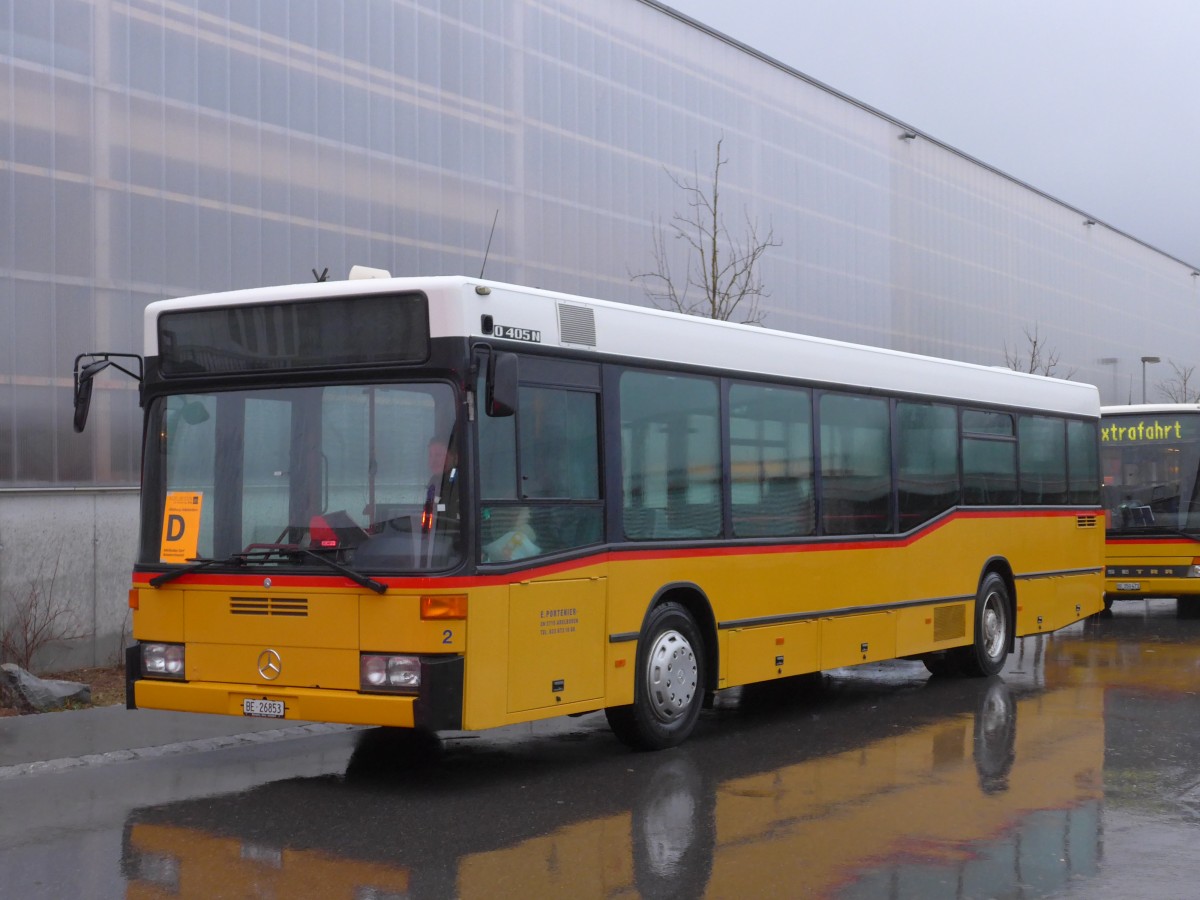 (158'242) - Portenier, Adelboden - Nr. 2/BE 26'853 - Mercedes (ex P 25'198; ex Anthamatten, Saas-Almagell) am 11. Januar 2015 beim Bahnhof Frutigen