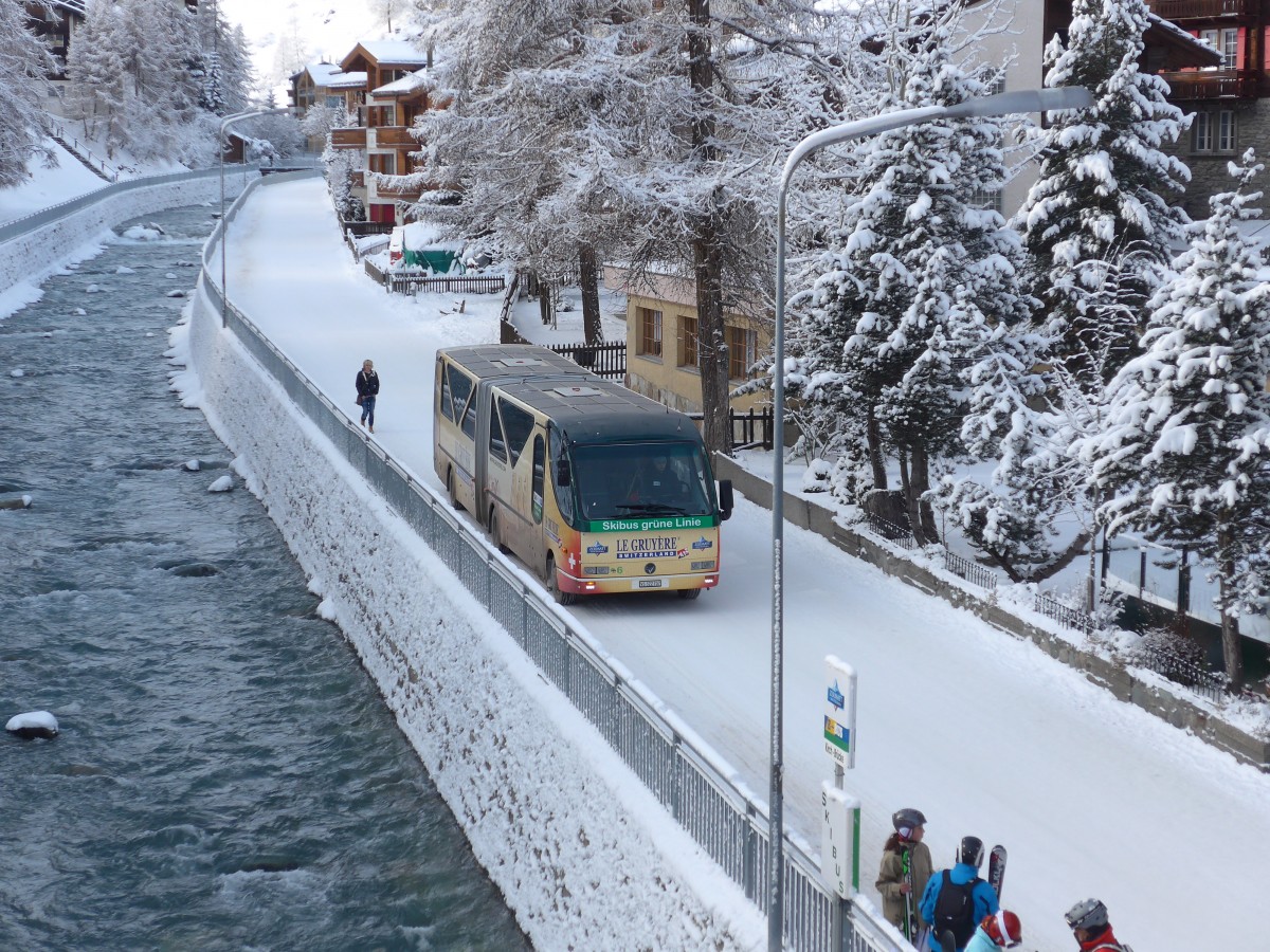 (158'407) - OBZ Zermatt - Nr. 6/VS 322'707 - Vetter (ex Sturm, D-Daaden; ex Dekra-Akademie, D-Stuttgart) am 18. Januar 2015 in Zermatt, Kirch-Brcke