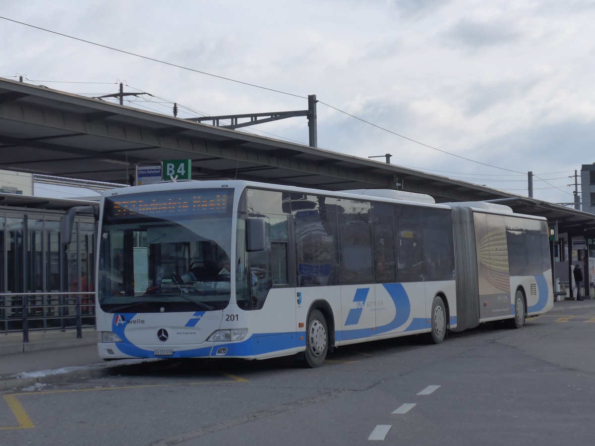 (158'617) - BOGG Wangen b.O. - Nr. 201/SO 157'070 - Mercedes am 4. Februar 2015 beim Bahnhof Olten