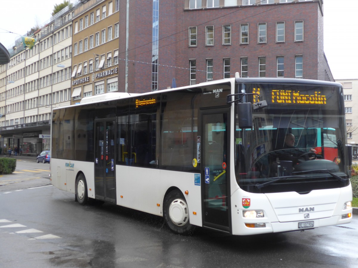 (158'970) - Funi-Car, Biel - Nr. 4/BE 107'904 - MAN/Gppel am 2. Mrz 2015 in Biel, Guisanplatz