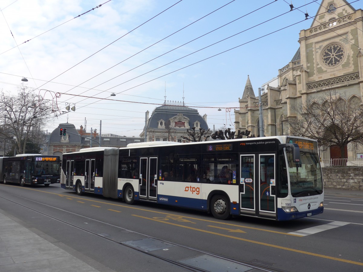 (159'129) - TPG Genve - Nr. 195/GE 960'631 - Mercedes am 14. Mrz 2015 in Genve, Place des Vingt-Deux-Cantons