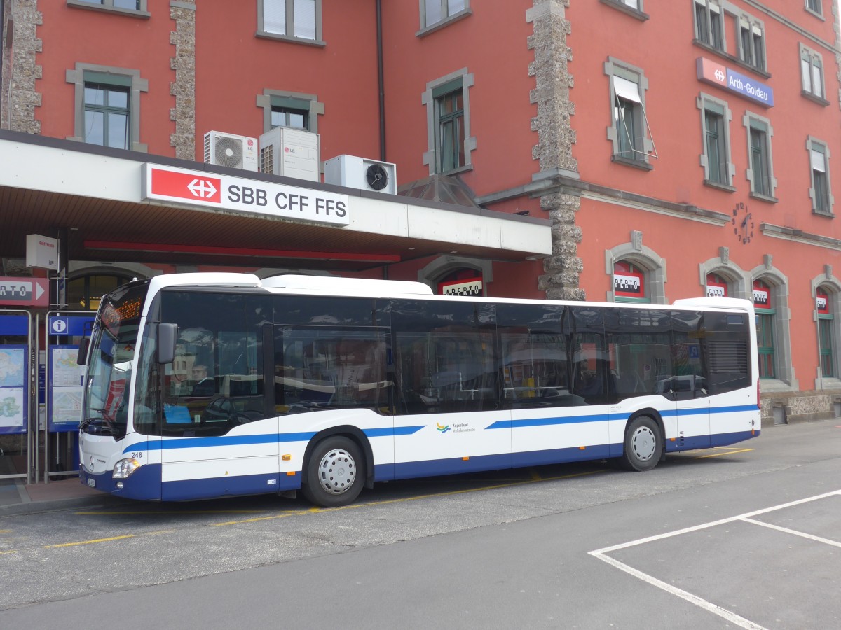 (159'260) - Auf der Maur, Steinen - Nr. 248/SZ 4638 - Mercedes am 17. Mrz 2015 beim Bahnhof Arth-Goldau