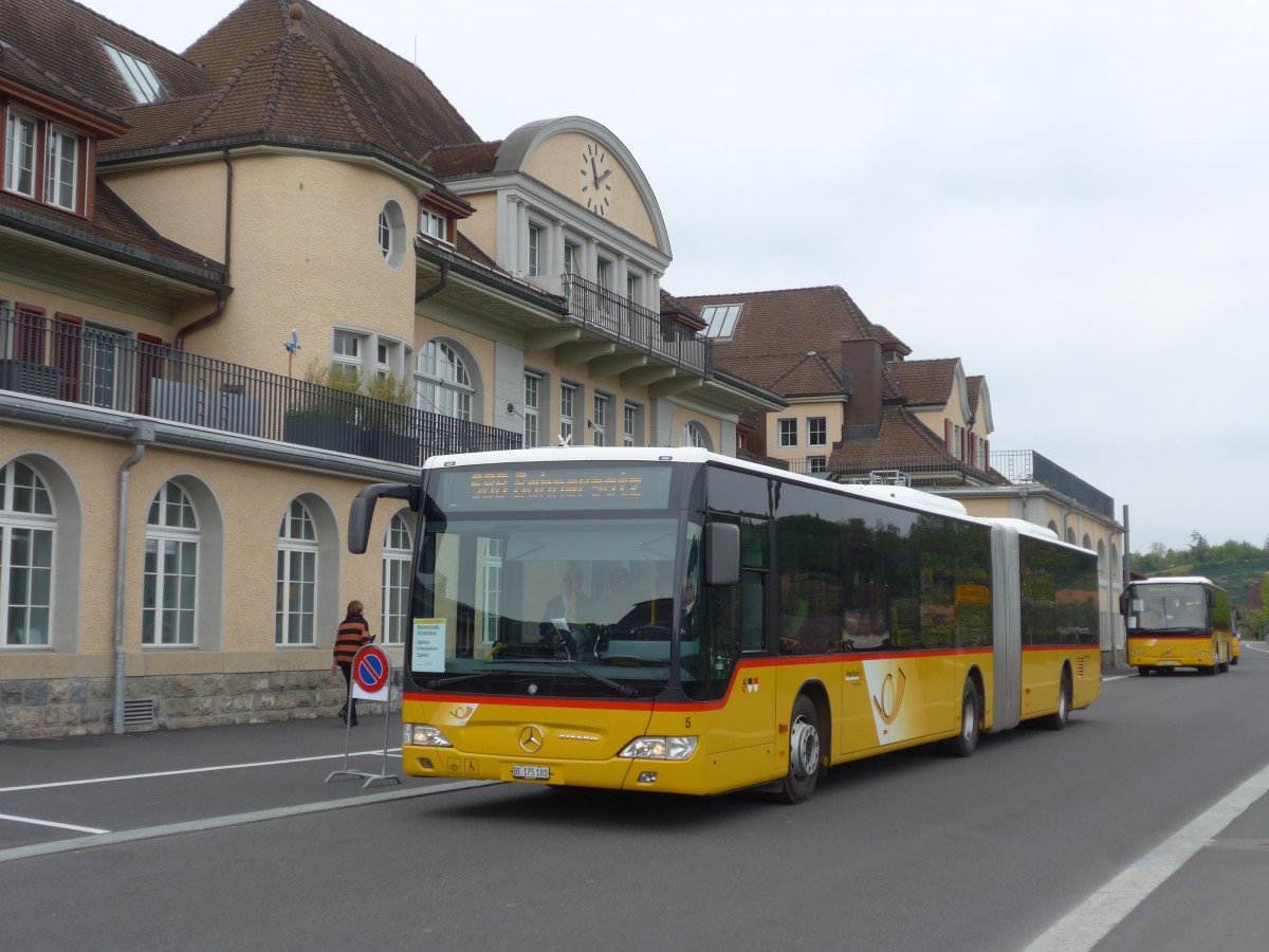 (159'994) - Steiner, Ortschwaben - Nr. 5/BE 175'180 - Mercedes am 25. April 2015 beim Bahnhof Spiez