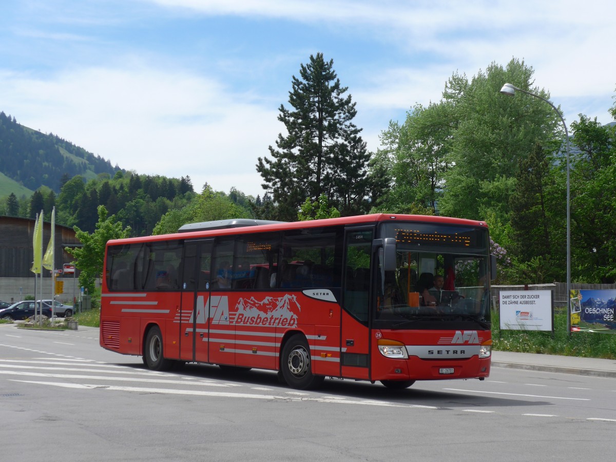 (160'487) - AFA Adelboden - Nr. 24/BE 26'701 - Setra am 14. Mai 2015 beim Bahnhof Frutigen