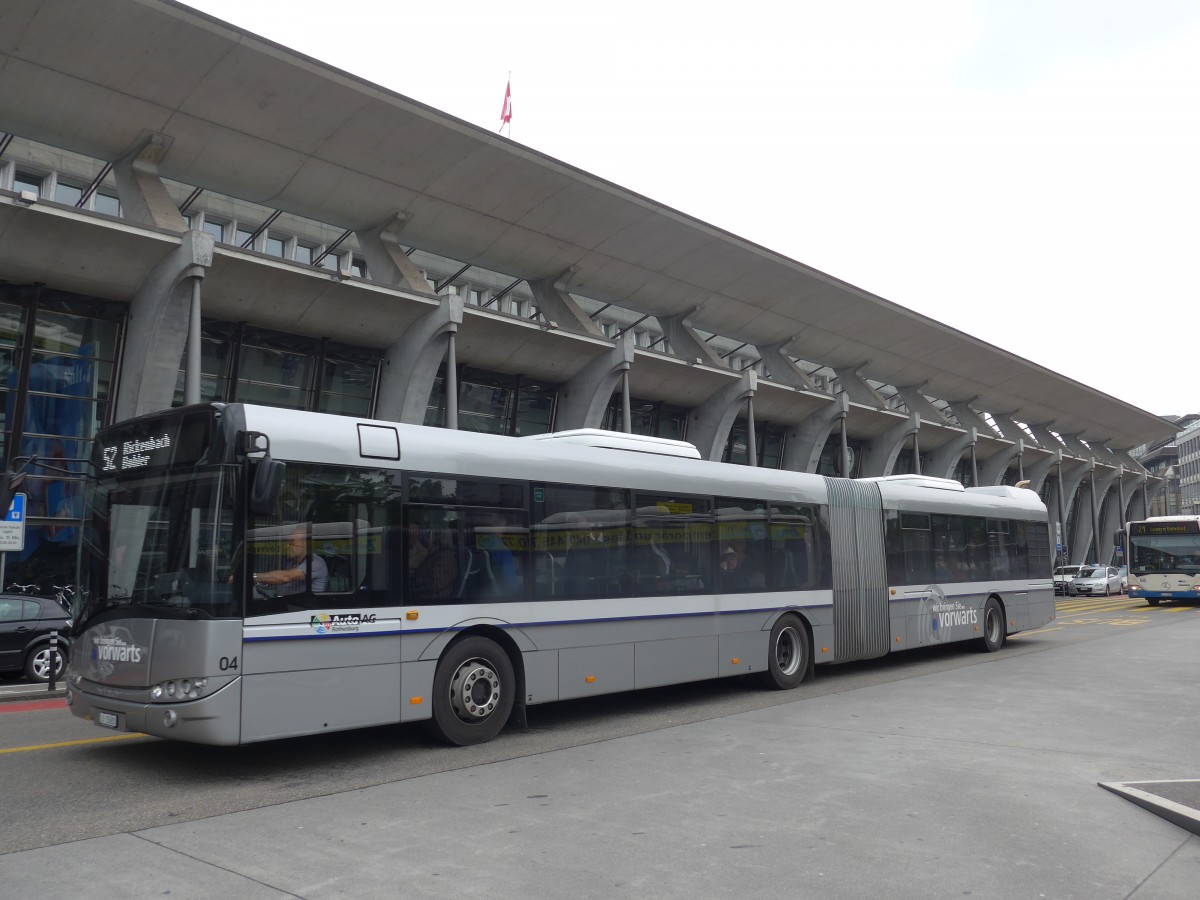 (160'607) - AAGR Rothenburg - Nr. 4/LU 15'683 - Solaris am 22. Mai 2015 beim Bahnhof Luzern