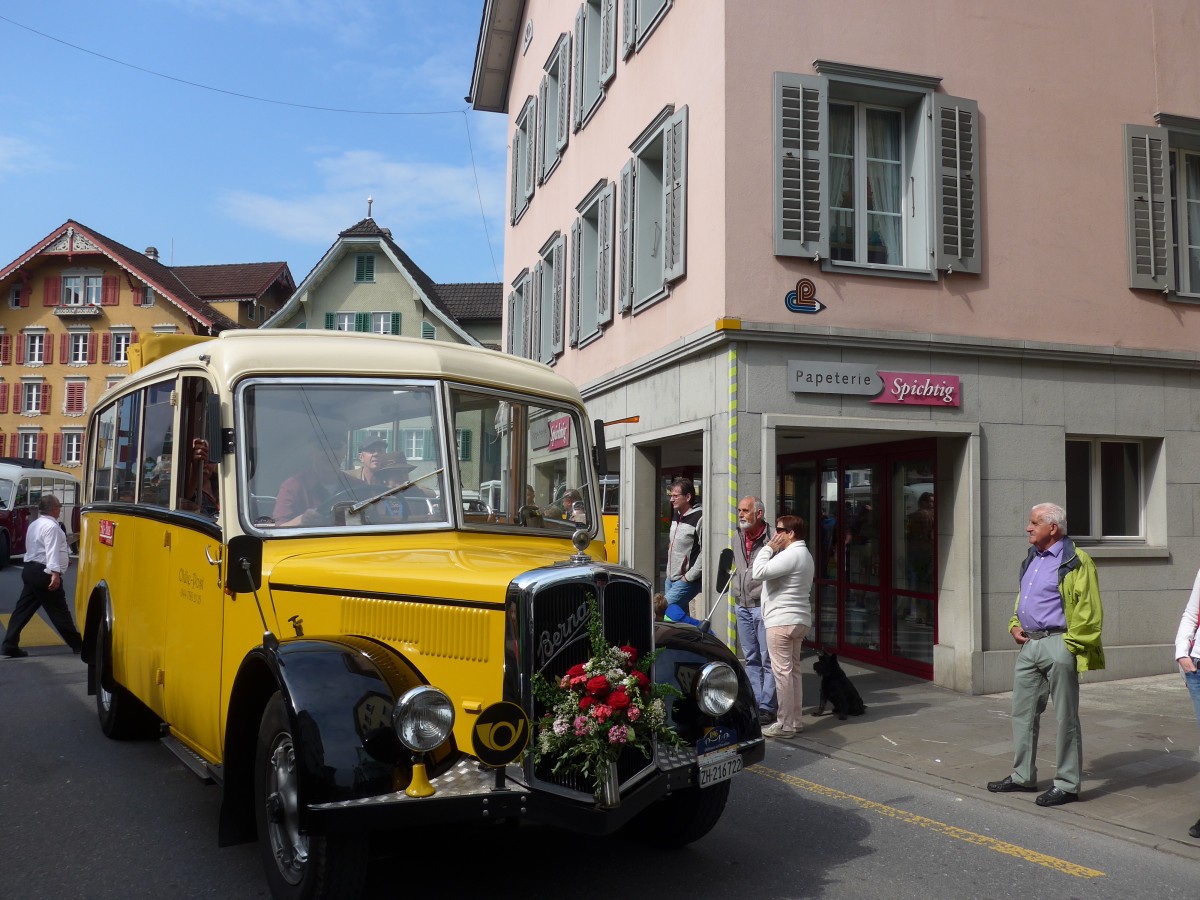 (160'906) - Moser, Schnenberg - ZH 216'722 - Berna/Hess (ex Barenco, Faido) am 24. Mai 2015 in Sarnen, OiO