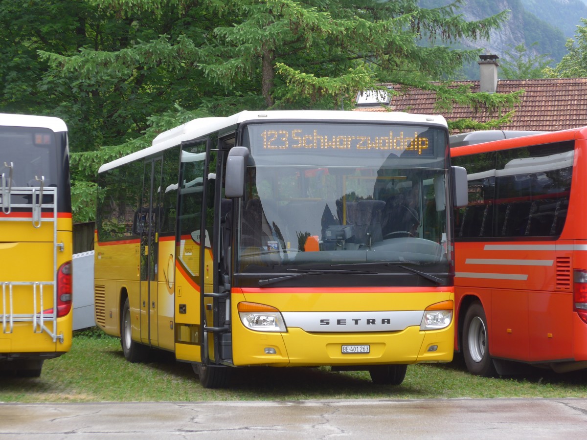 (162'131) - AVG Meiringen - Nr. 63/BE 401'263 - Setra am 14. Juni 2015 in Meiringen, Garage