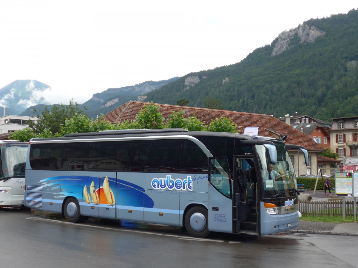 (162'416) - Aubert, Le Sentier - VD 1130 - Setra am 20. Juni 2015 beim Bahnhof Meiringen