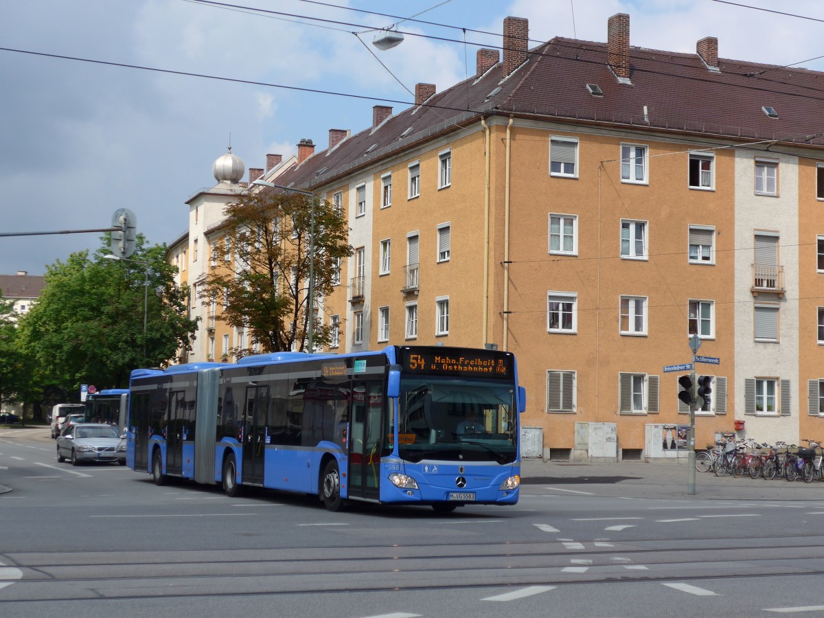 (162'789) - MVG Mnchen - Nr. 5583/M-VG 5583 - Mercedes am 28. Juni 2015 in Mnchen, Bahnhof Giesing