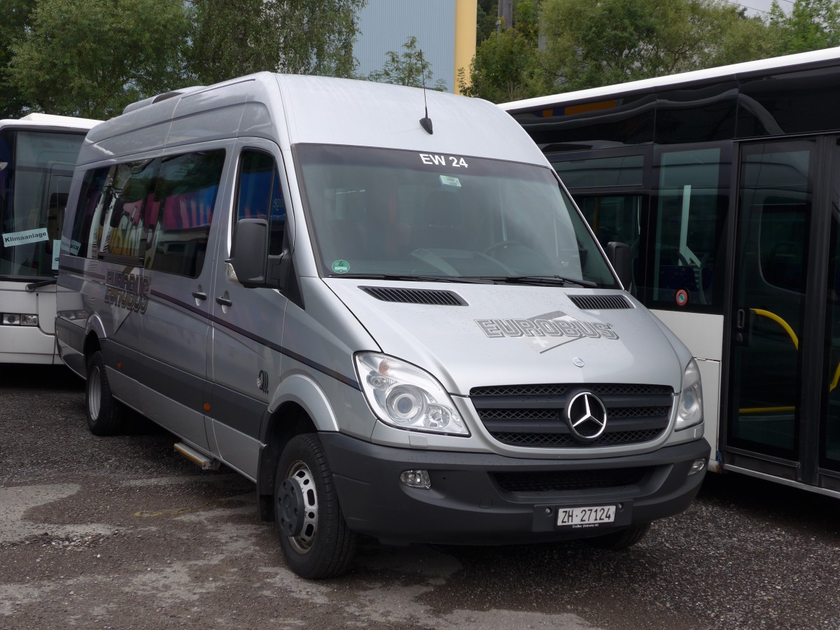 (163'337) - Welti-Furrer, Bassersdorf - Nr. 24/ZH 27'124 - Mercedes am 15. August 2015 in Kloten, EvoBus