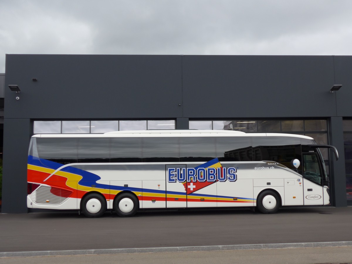 (163'427) - Welti-Furrer, Bassersdorf - Nr. 27/ZH 5027 - Setra am 15. August 2015 in Bassersdorf, Buszentrum Glattal