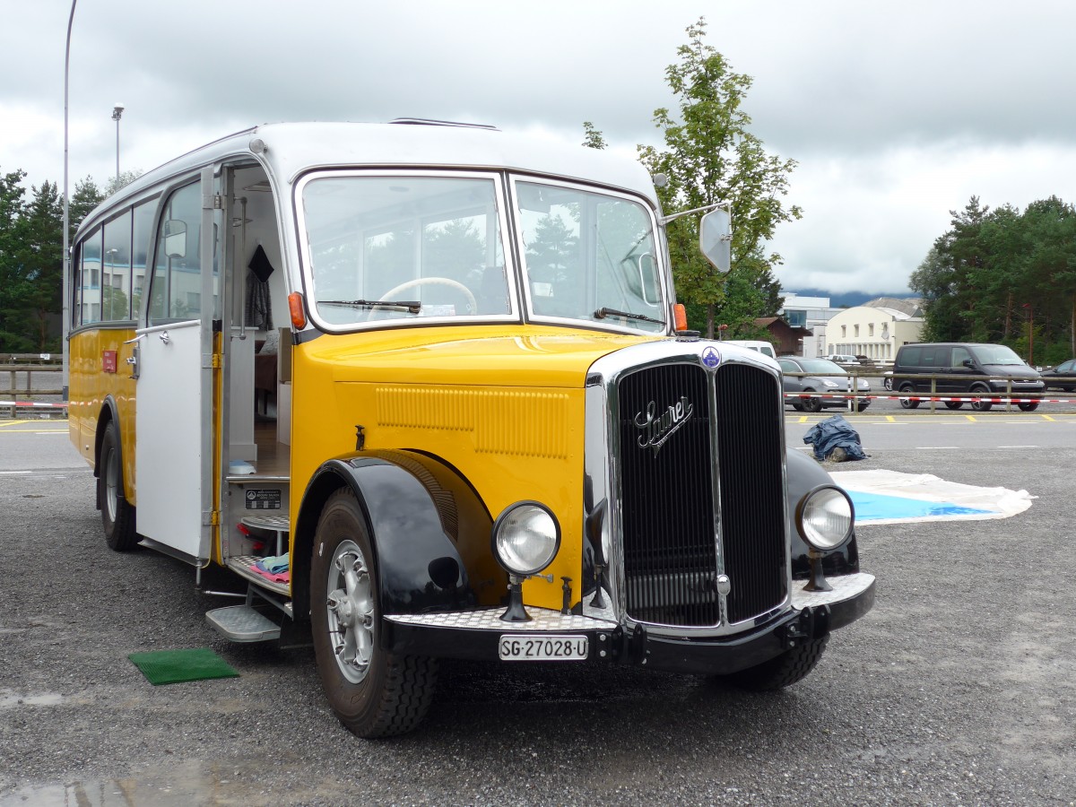 (163'548) - Aus der Schweiz: Remund, Niederuzwil - SG 27'028 U - Saurer/Saurer (ex Keel, Illnau; ex P 23'110) am 16. August 2015 in Schaan, Wohnbustreffen