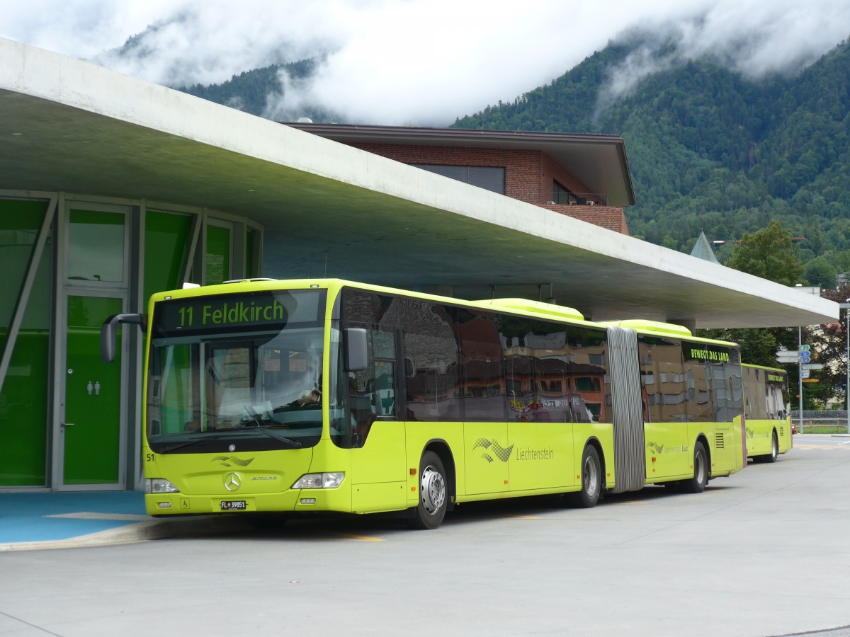 (163'593) - LBA Vaduz - Nr. 51/FL 39'851 - Mercedes am 16. August 2015 beim Bahnhof Schaan