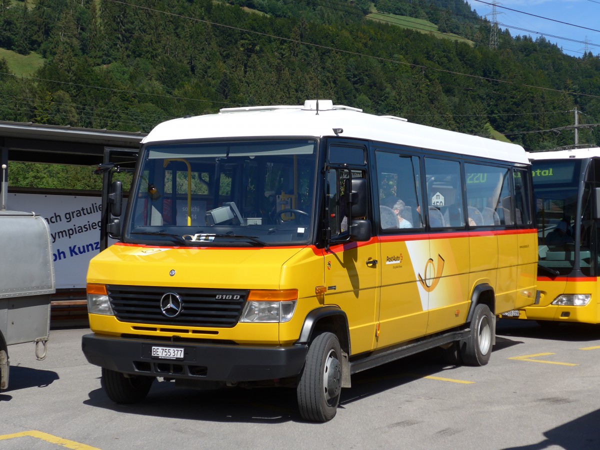 (163'705) - PostAuto Bern - BE 755'377 - Mercedes/Kusters am 20. August 2015 beim Bahnhof Reichenbach