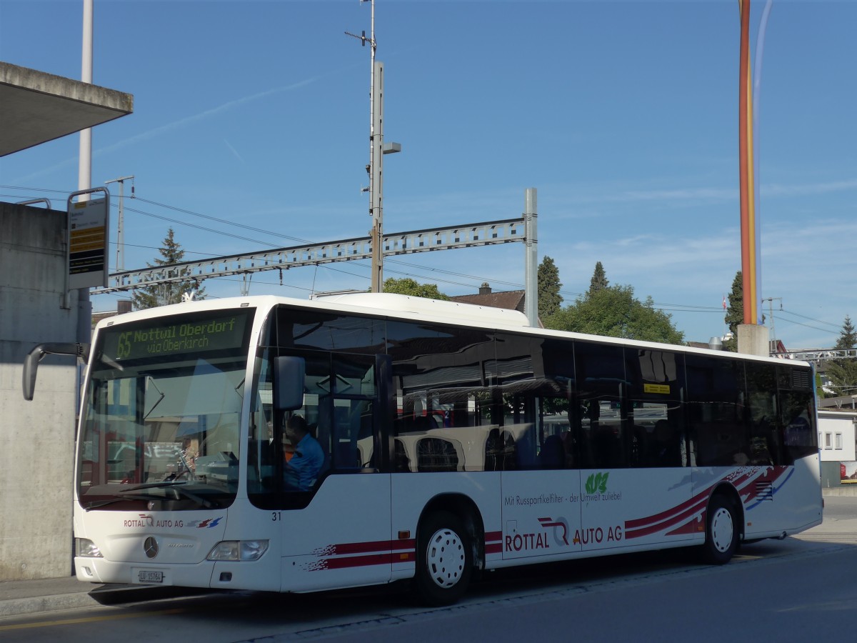 (163'873) - ARAG Ruswil - Nr. 31/LU 15'764 - Mercedes am 29. August 2015 beim Bahnhof Sursee