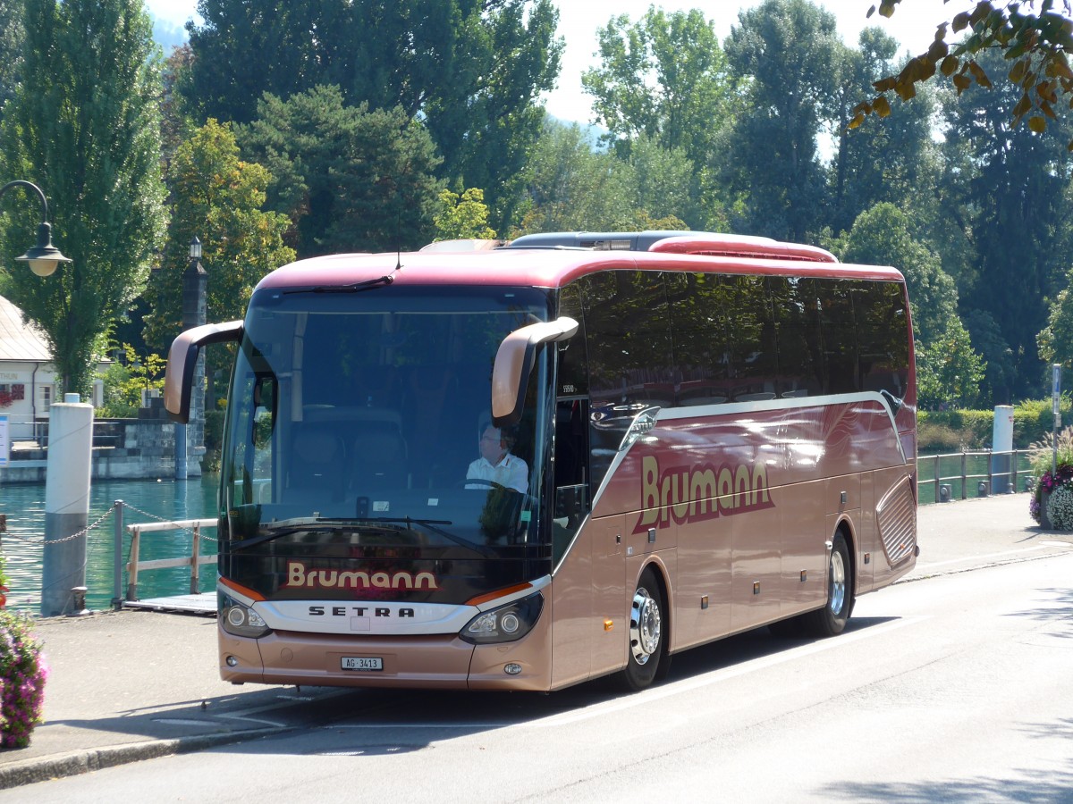 (164'283) - Brumann, Oberlunkhofen - AG 3413 - Setra am 30. August 2015 bei der Schifflndte Thun