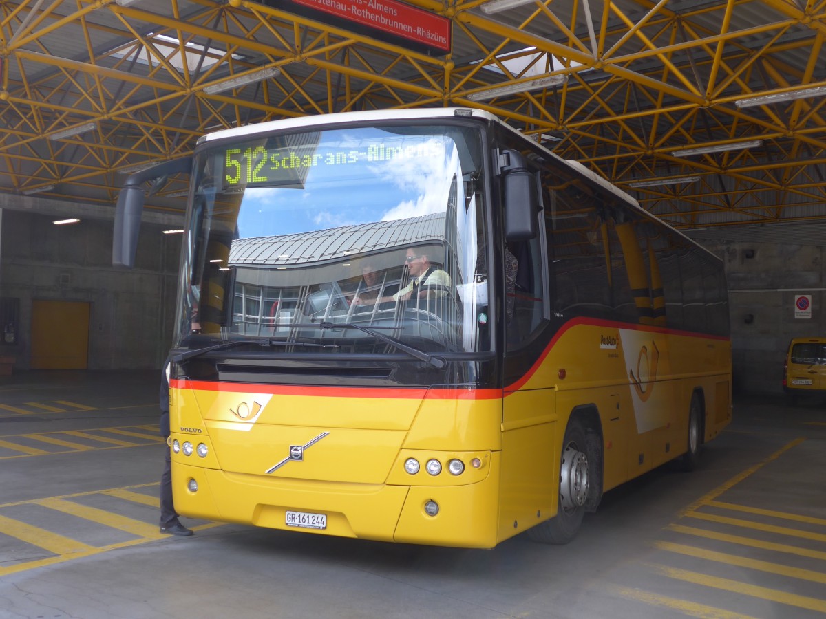 (165'428) - PostAuto Graubnden - GR 161'244 - Volvo am 19. September 2015 in Thusis, Postautostation