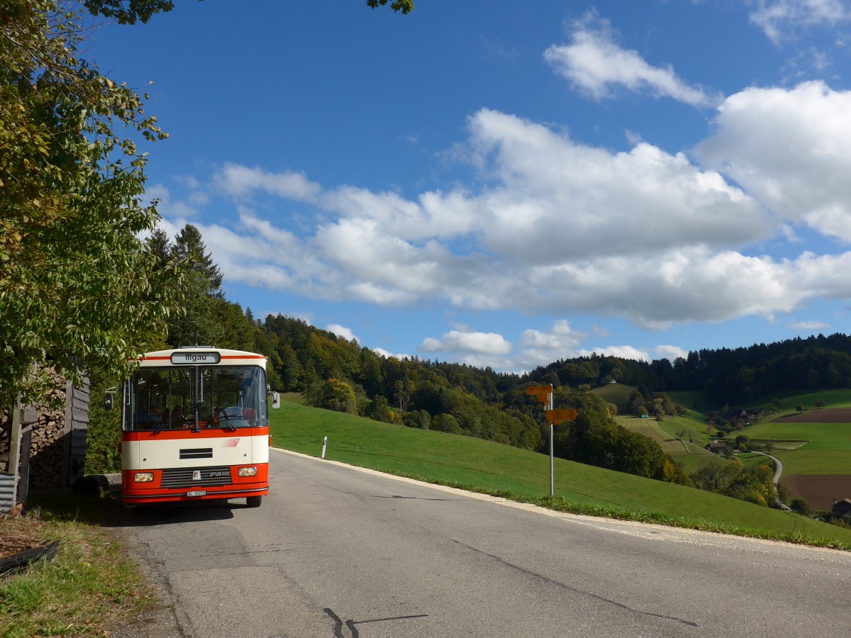 (166'016) - Frey, Opfikon - GL 15'272 - FBW/R&J (ex Tiemann, Oetwil Nr. 20; ex AAGS Schwyz Nr. 20) am 4. Oktober 2015 in Kaltacker, Diebstu