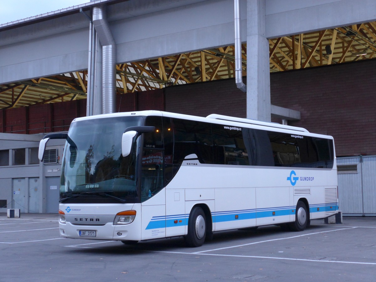 (166'061) - Aus Tschechien: Gumdrop, Praha - 2AF 3171 - Setra am 8. Oktober 2015 in Thun, Grabengut