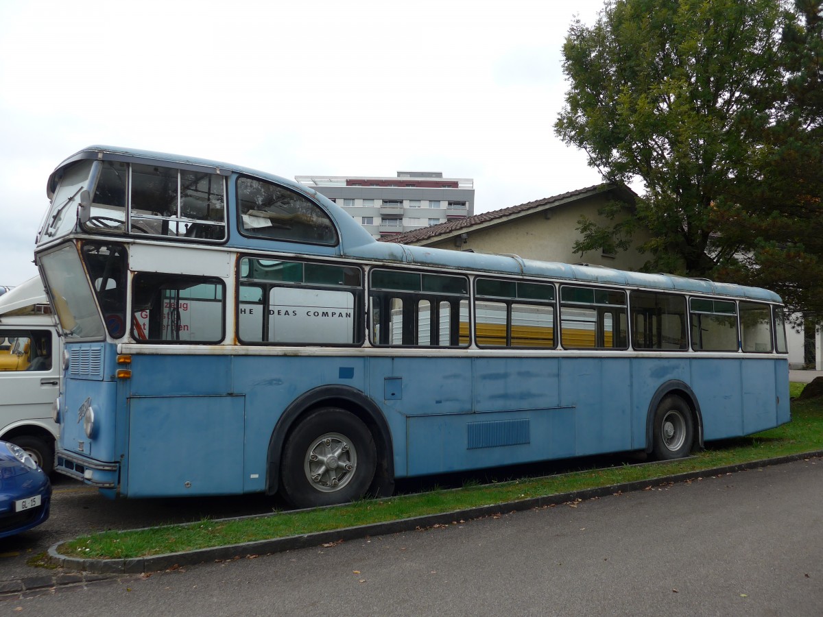 (166'173) - Oldie-Tours Zrisee, Wollerau - FBW/Tscher Hochlenker (ex VBZ Zrich Nr. 250) am 10. Oktober 2015 in Uznach, Garage