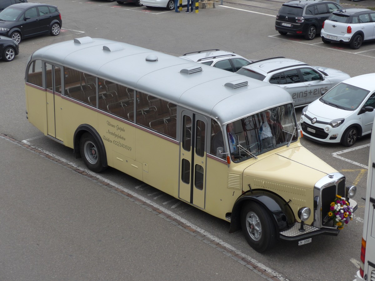 (166'191) - Gutjahr, Bubikon - Nr. 1/ZH 20'581 - FBW/FHS (ex AAGL Liestal; ex BLT Oberwil; ex Einwohnergemeinde, Dornach) am 10. Oktober 2015 beim Bahnhof Rapperswil