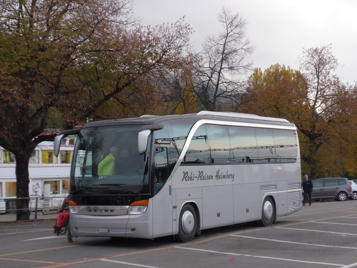 (166'303) - Roki, Heimberg - BE 117'361 - Setra am 24. Oktober 2015 in Thun, CarTerminal