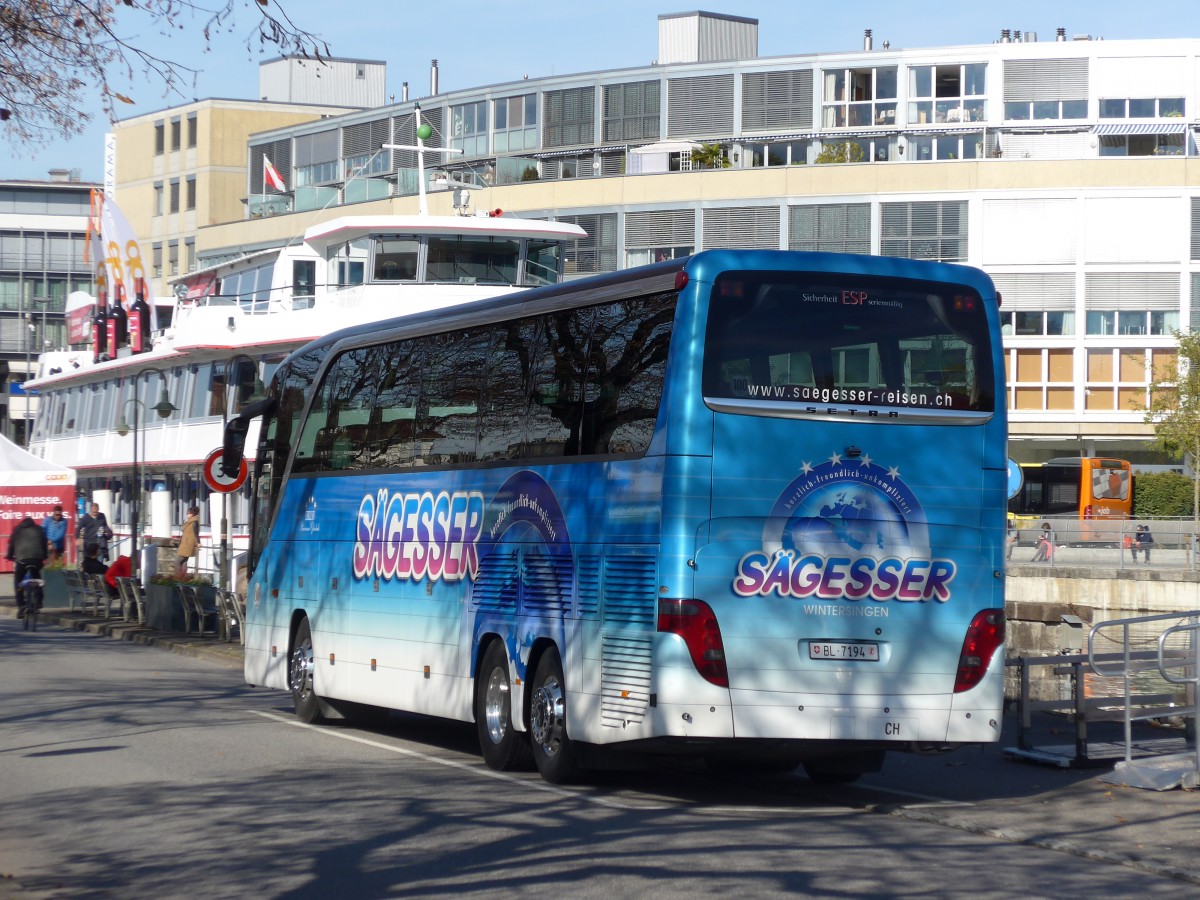 (166'496) - Sgesser, Wintersingen - Nr. 3/BL 7194 - Setra am 30. Oktober 2015 bei der Schifflndte Thun