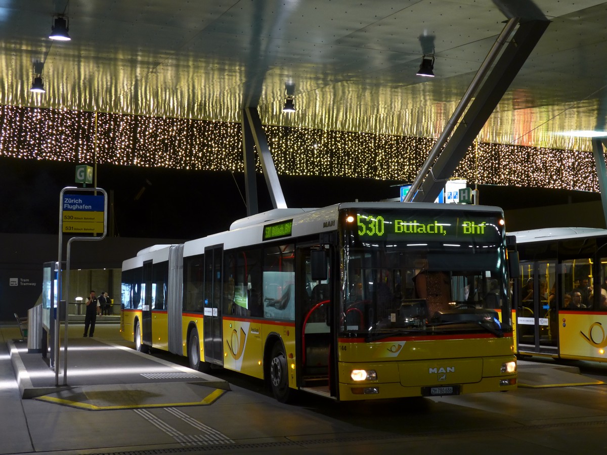 (166'573) - PostAuto Zrich - Nr. 144/ZH 780'686 - MAN (ex Nr. 21; ex P 26'016) am 6. November 2015 in Zrich, Flughafen