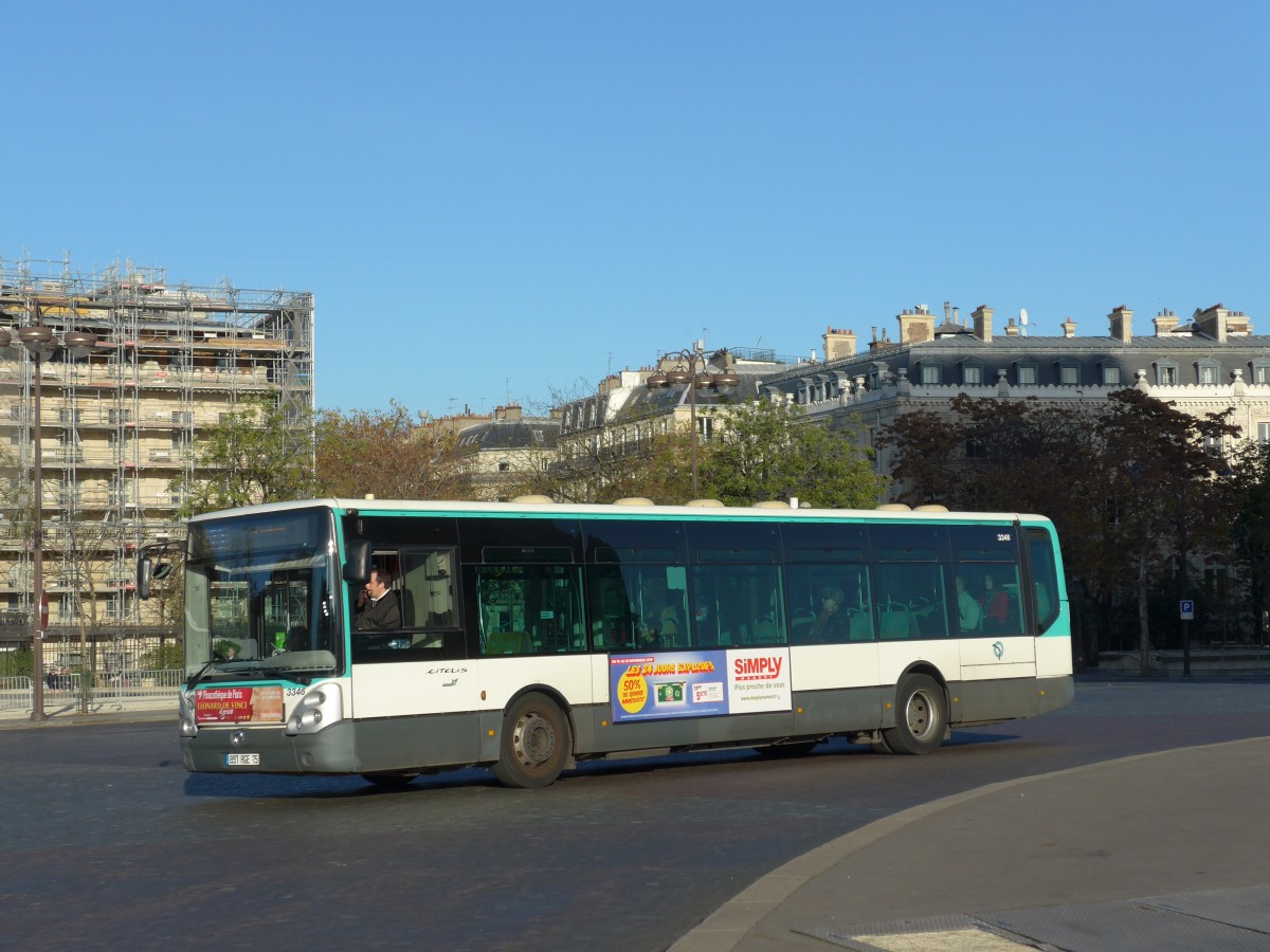 (166'694) - RATP Paris - Nr. 3346/897 RGE 75 - Irisbus am 15. November 2015 in Paris, Arc de Triomphe