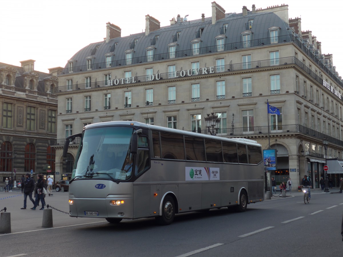 (166'742) - M.C.S., Nanterre - BE 580 YR - Bova am 15. November 2015 in Paris, Louvre