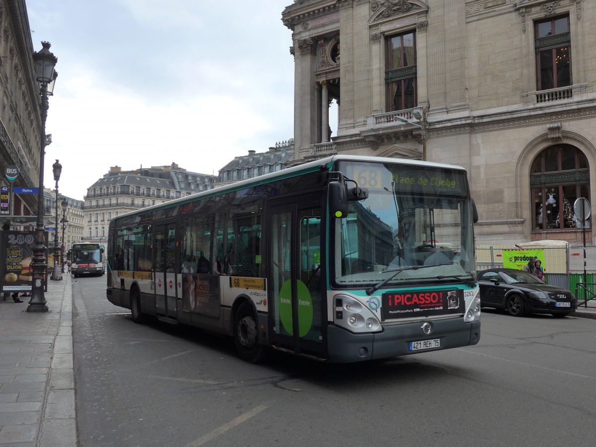 (166'942) - RATP Paris - Nr. 3282/421 REH 75 - Irisbus am 16. November 2015 in Paris, Opra