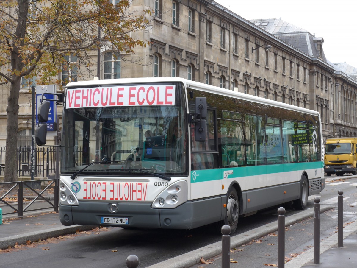 (167'105) - RATP Paris - Nr. 80/CQ 172 NC - Irisbus am 17. November 2015 in Paris, Anvers