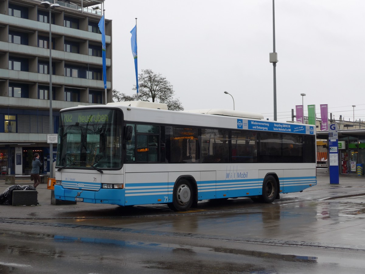 (167'495) - WilMobil, Wil - Nr. 71/SG 33'571 - Volvo/Hess (ex RTB Altsttten Nr. 71) am 25. November 2015 beim Bahnhof Wil