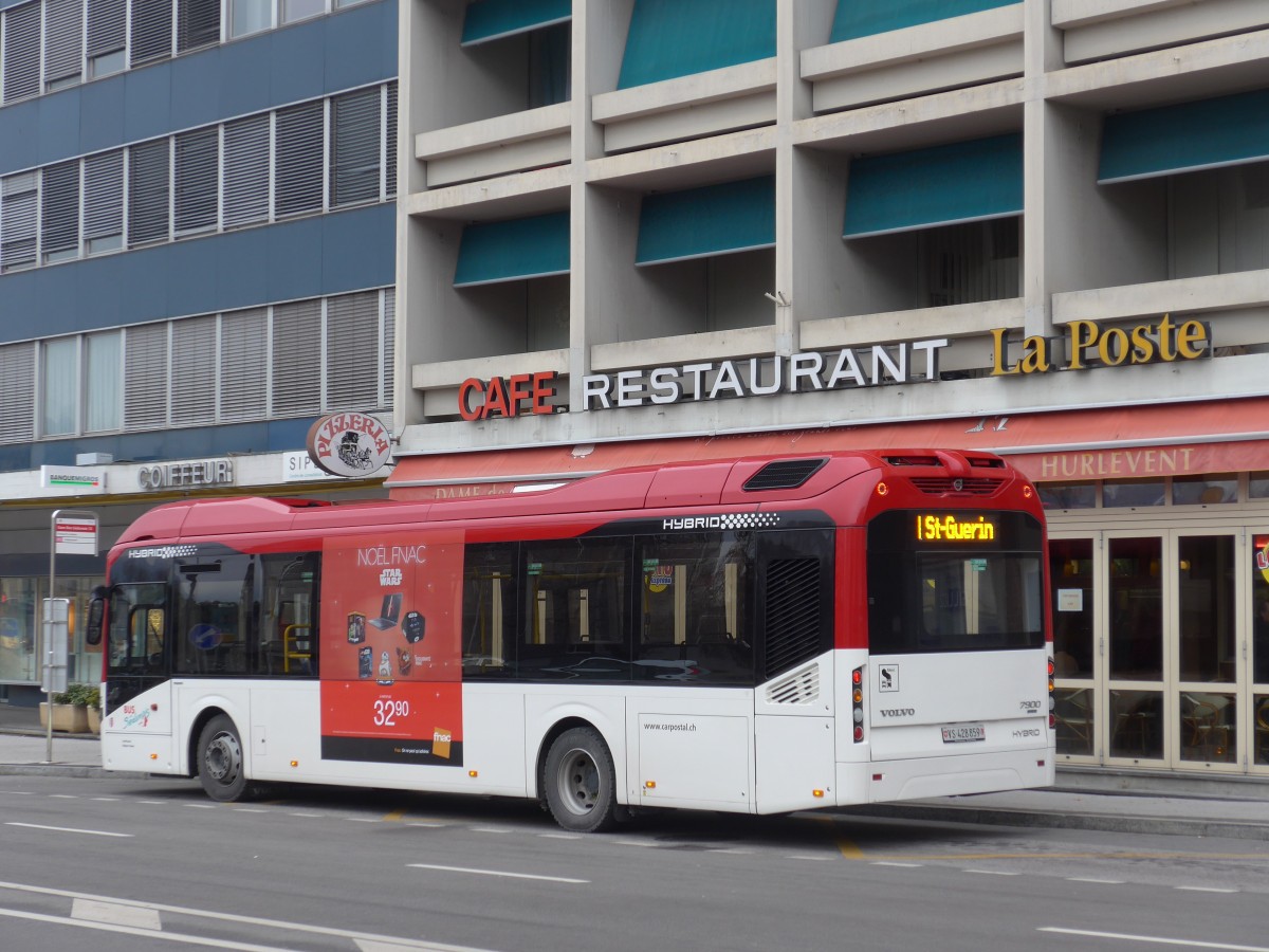 (167'544) - PostAuto Wallis - Nr. 75/VS 428'859 - Volvo am 29. November 2015 beim Bahnhof Sion