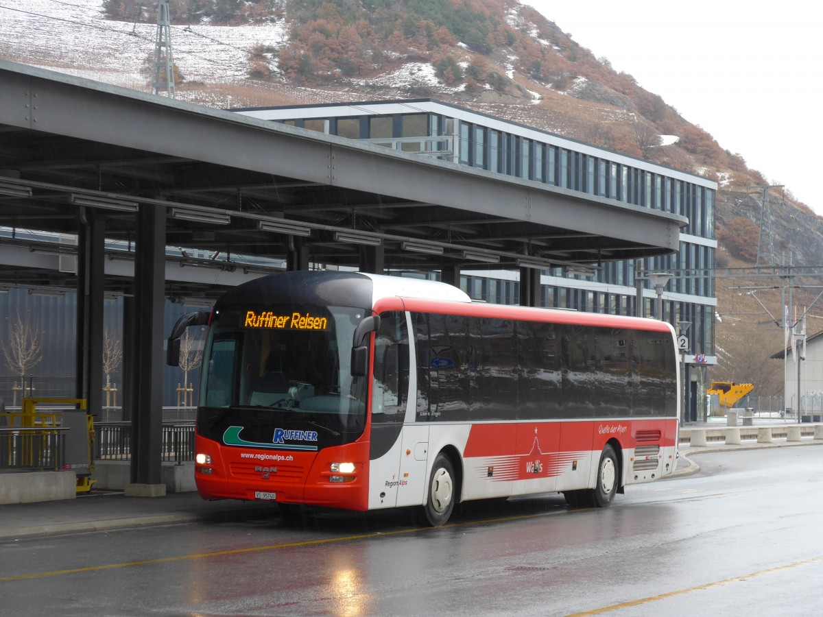 (167'580) - Ruffniner, Turtmann - VS 95'740 - MAN (ex Thsac, D-Windischleuba) am 29. November 2015 beim Bahnhof Leuk