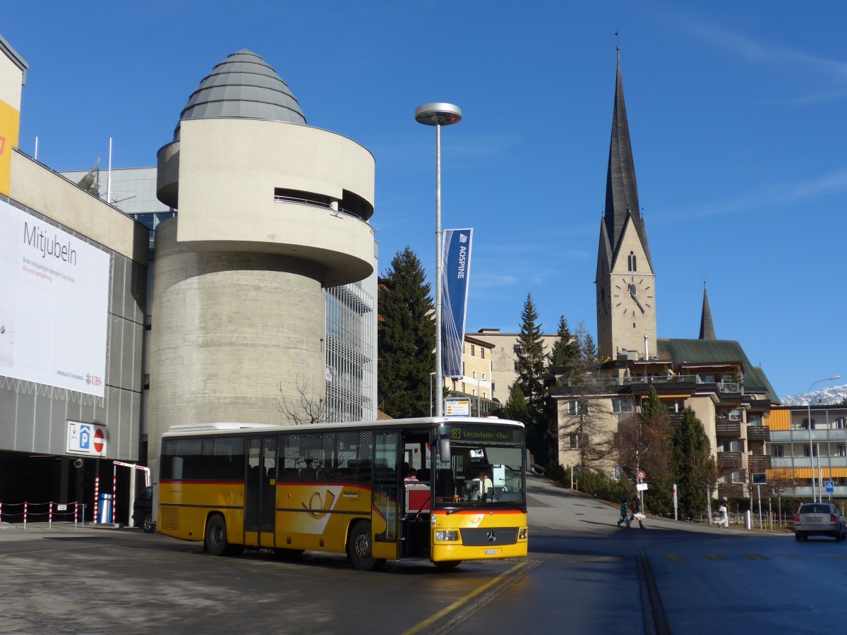 (167'808) - PostAuto Graubnden - GR 101'651 - Mercedes am 19. Dezember 2015 beim Bahnhof Davos Platz