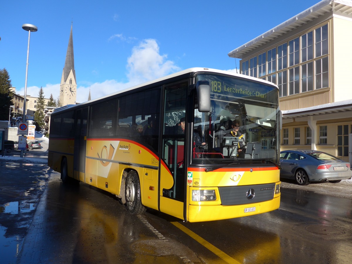 (168'541) - PostAuto Graubnden - GR 101'651 - Mercedes am 23. Januar 2016 beim Bahnhof Davos Platz